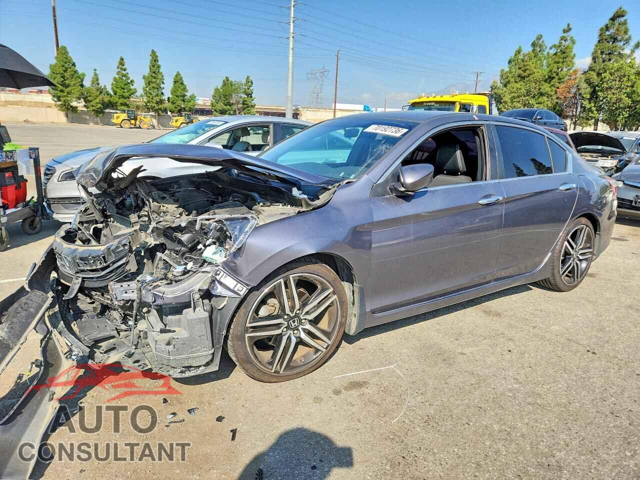 HONDA ACCORD 2017 - 1HGCR2F58HA043817