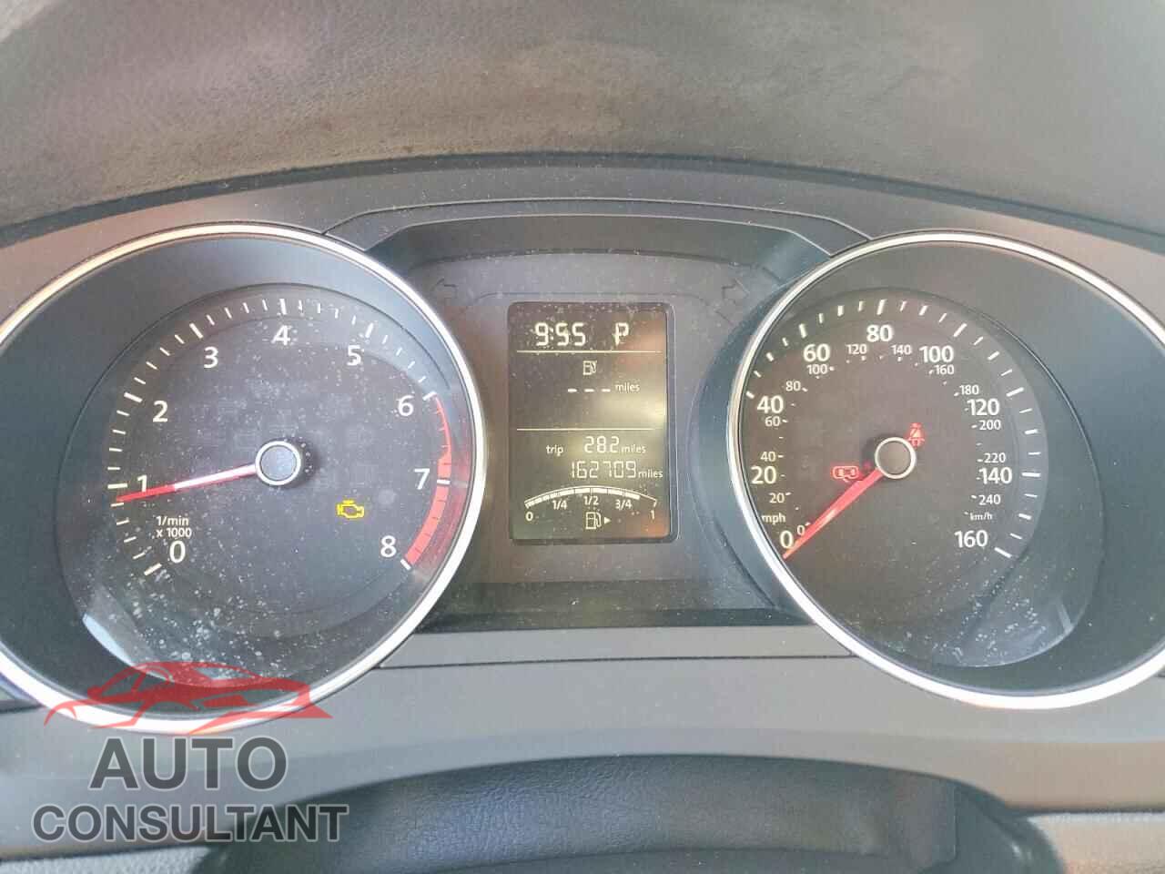 VOLKSWAGEN JETTA 2017 - 3VW2B7AJXHM323626