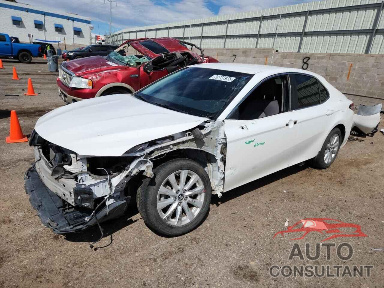 TOYOTA CAMRY 2018 - 4T1B11HK4JU103932