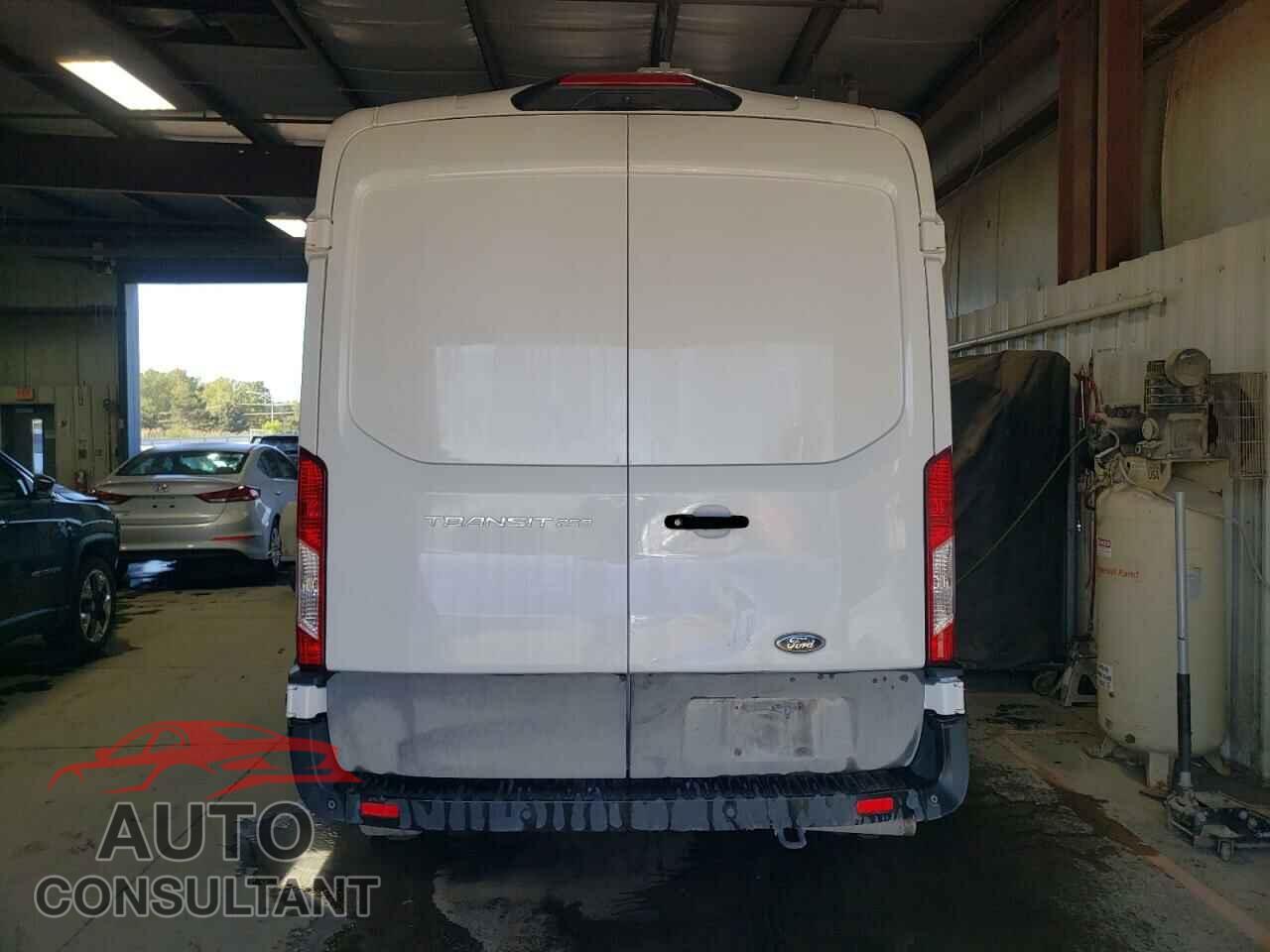 FORD TRANSIT 2023 - 1FTBR1C8XPKB17640