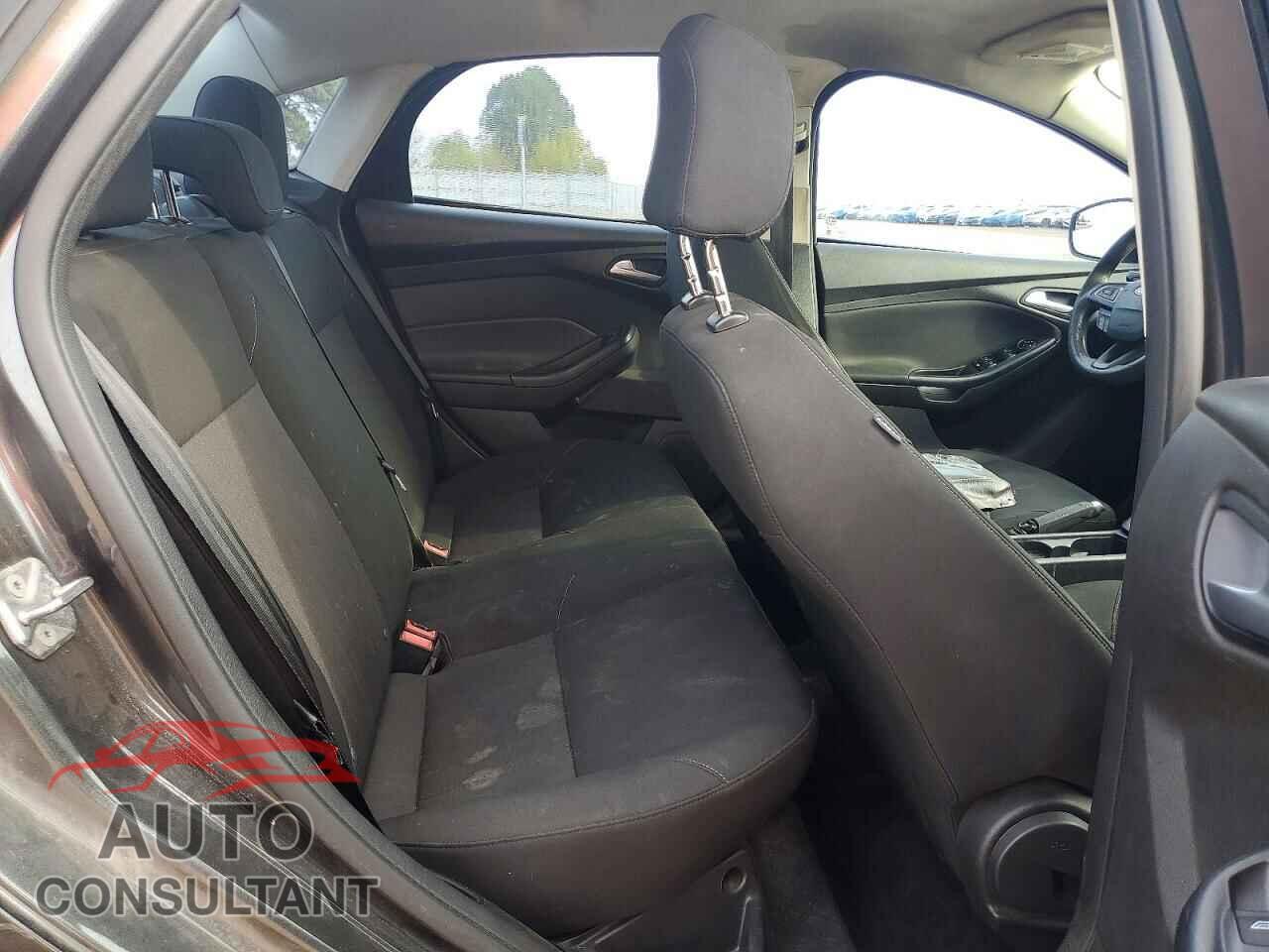 FORD FOCUS 2016 - 1FADP3F25GL212236