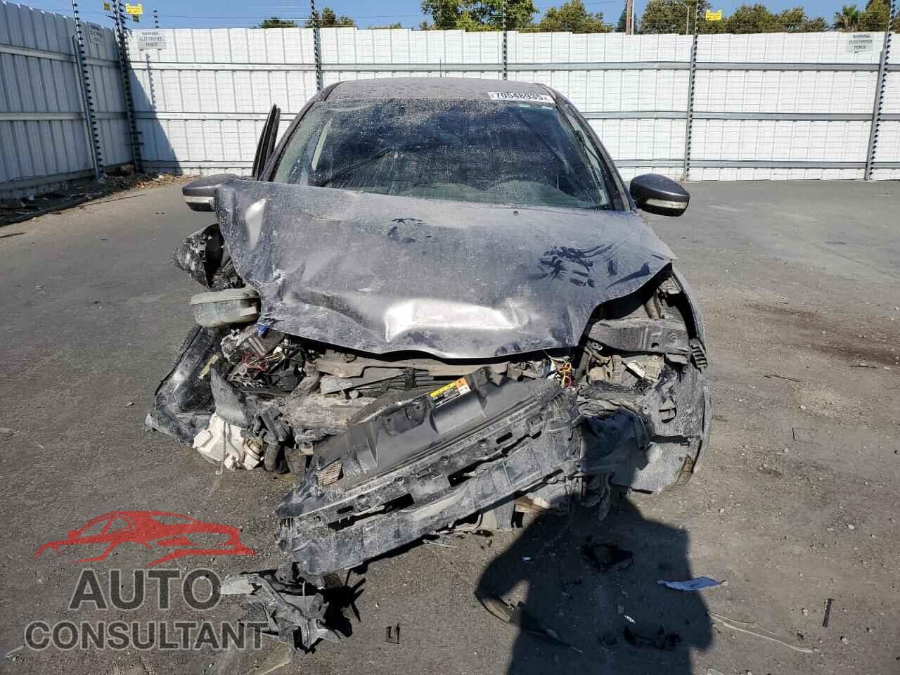 FORD FOCUS 2013 - 1FADP3F26DL271307