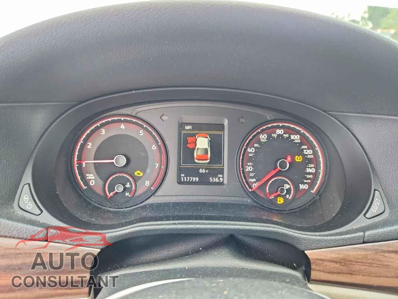VOLKSWAGEN PASSAT 2020 - 1VWCA7A38LC005331