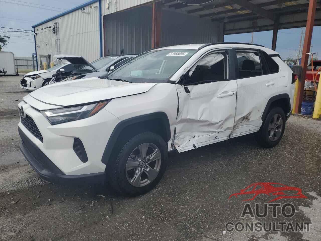 TOYOTA RAV4 2023 - 2T3W1RFV5PC233622