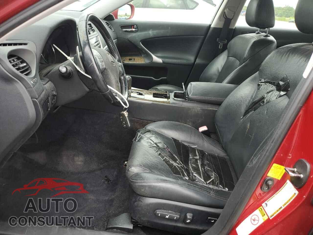 LEXUS IS 2012 - JTHCF5C29C2035911