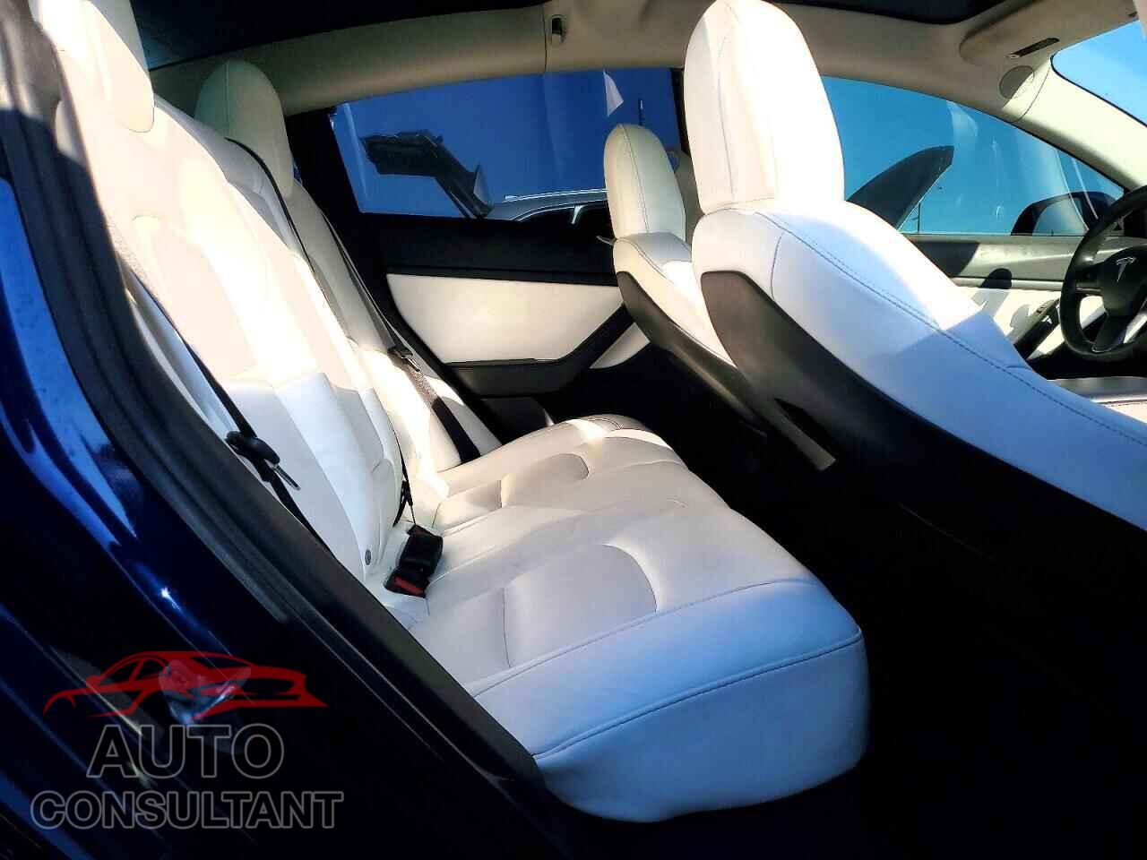 TESLA MODEL 3 2019 - 5YJ3E1EA3KF543076