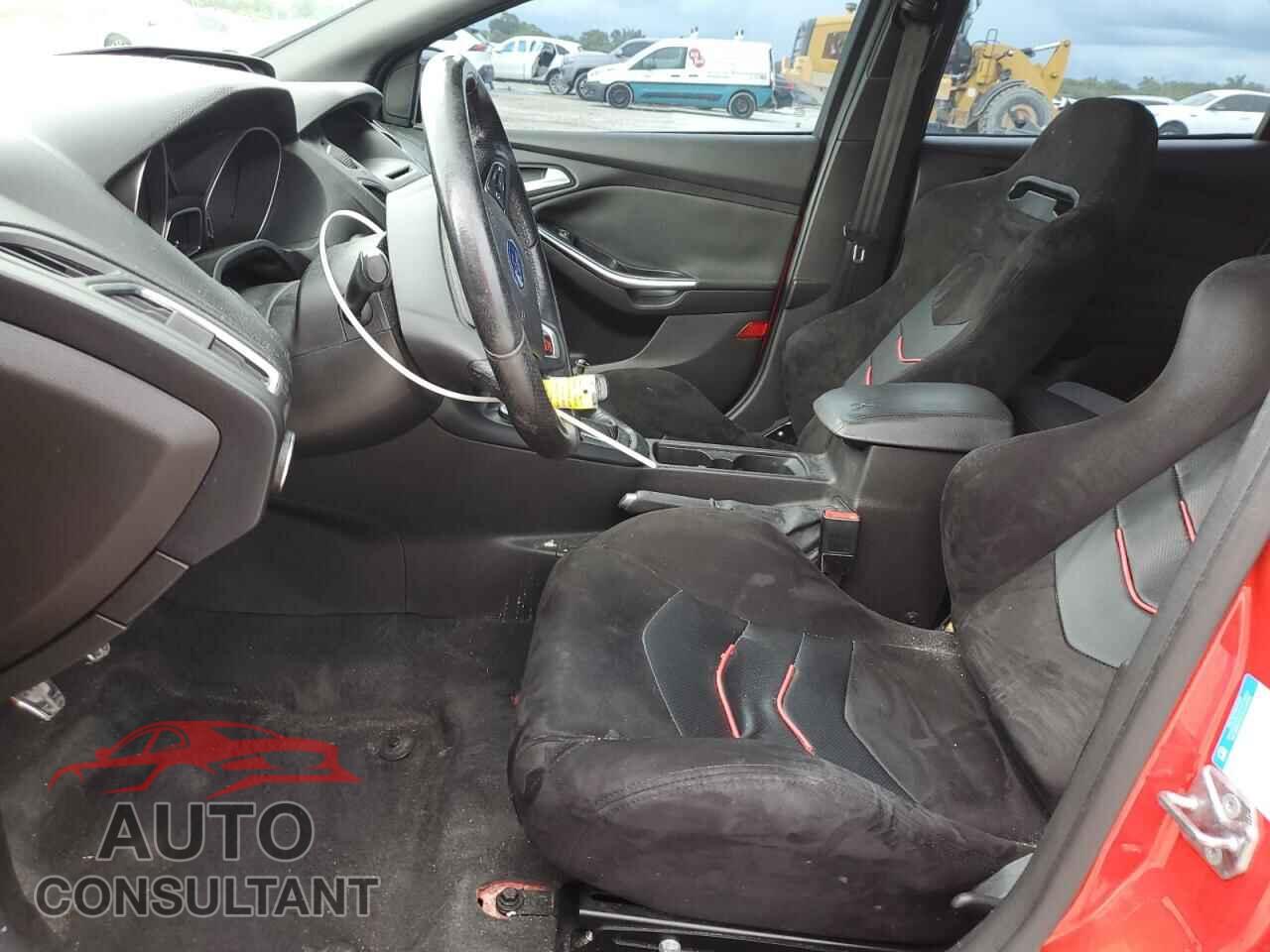 FORD FOCUS 2017 - 1FADP3L9XHL228077