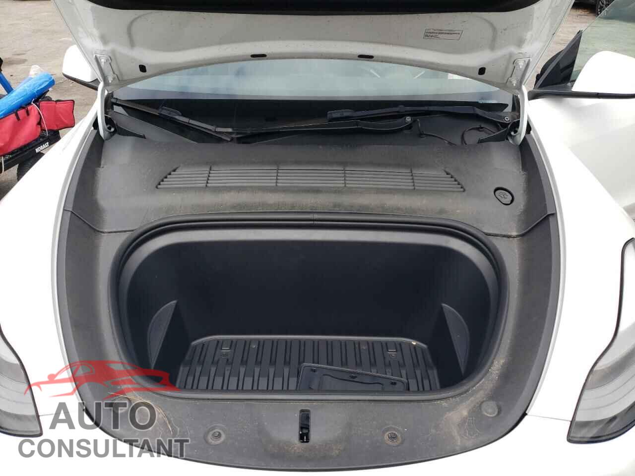 TESLA MODEL Y 2023 - 7SAYGDEEXPF596176