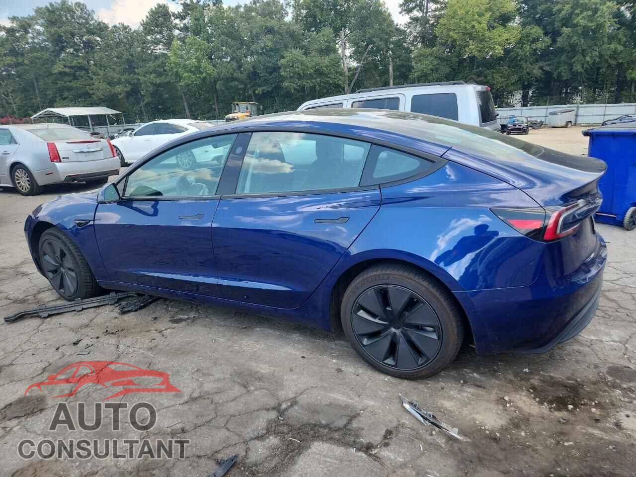 TESLA MODEL 3 2024 - 5YJ3E1EA5RF853840