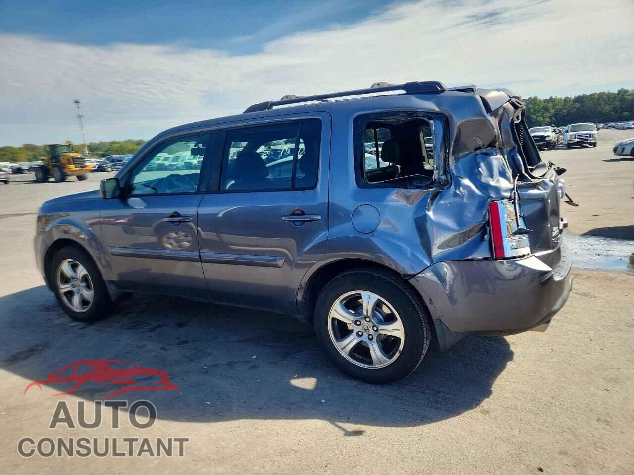 HONDA PILOT 2015 - 5FNYF4H55FB007349