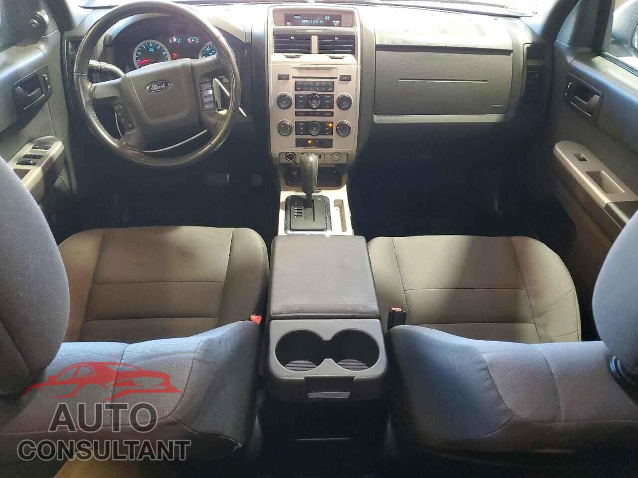 FORD ESCAPE 2011 - 1FMCU9DG9BKB01182