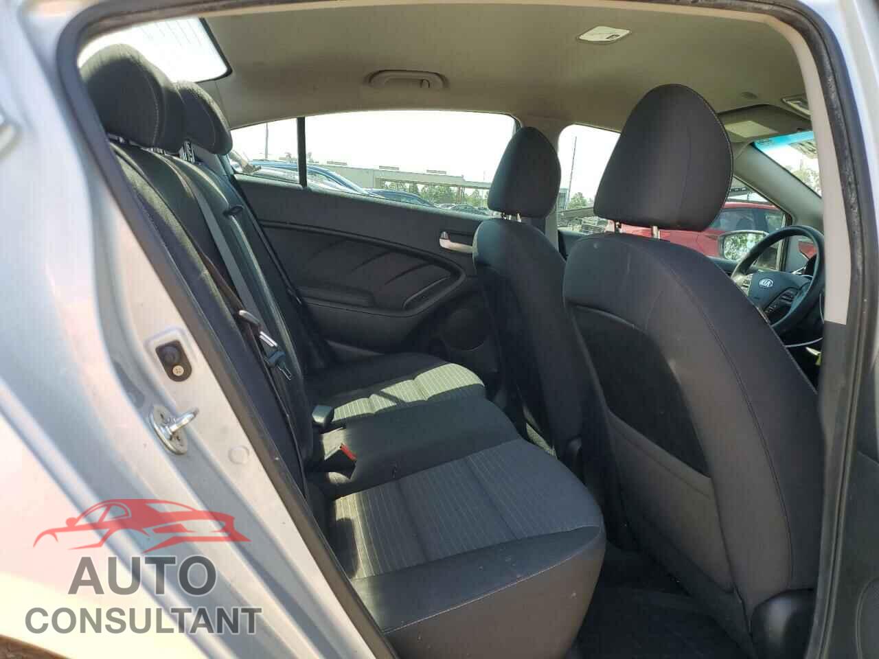 KIA FORTE 2017 - 3KPFL4A74HE140365