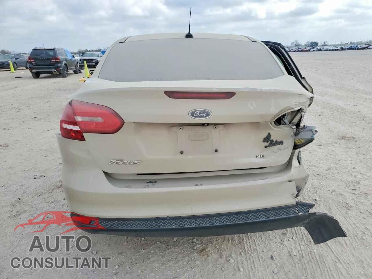 FORD FOCUS 2017 - 1FADP3F2XHL299200