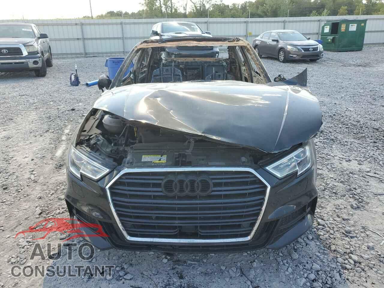 AUDI A3 2018 - WAUGUGFF2J1032576