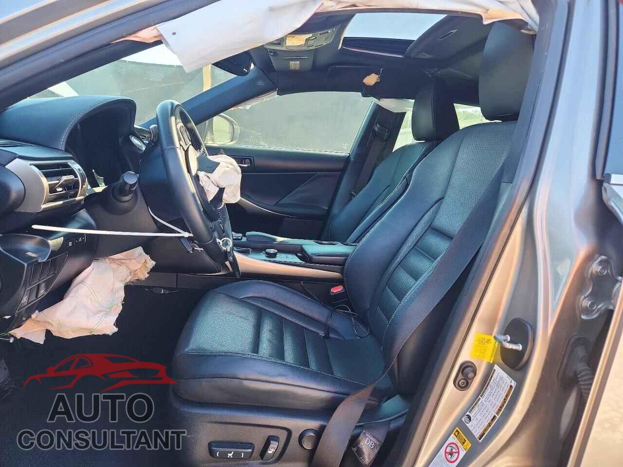 LEXUS IS 2015 - JTHBE1D28F5014976