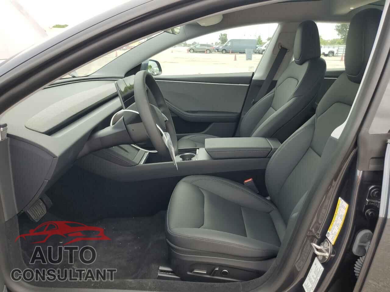 TESLA MODEL 3 2024 - 5YJ3E1EA9RF748993