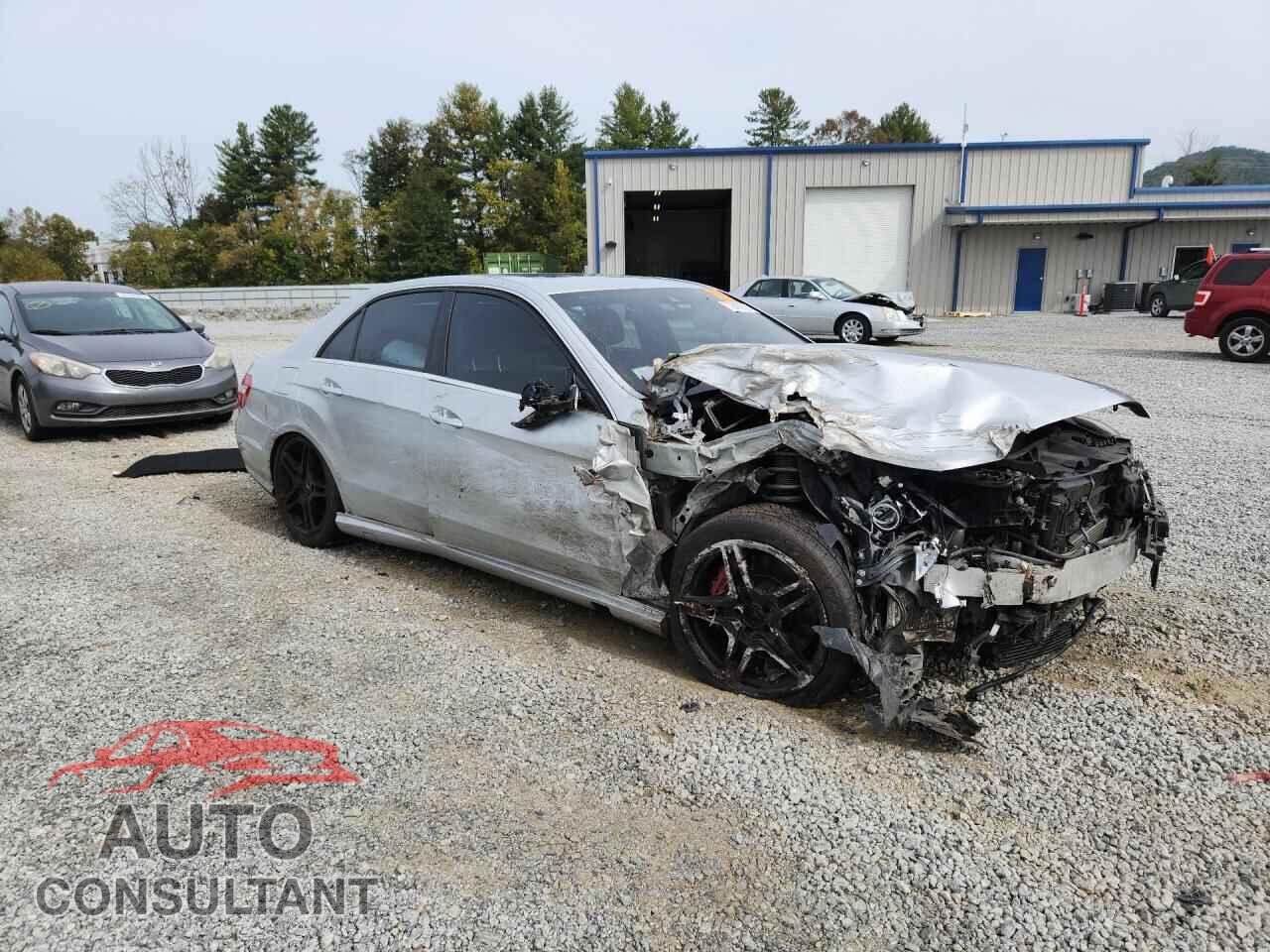 MERCEDES-BENZ E-CLASS 2012 - WDDHF7EB3CA626523