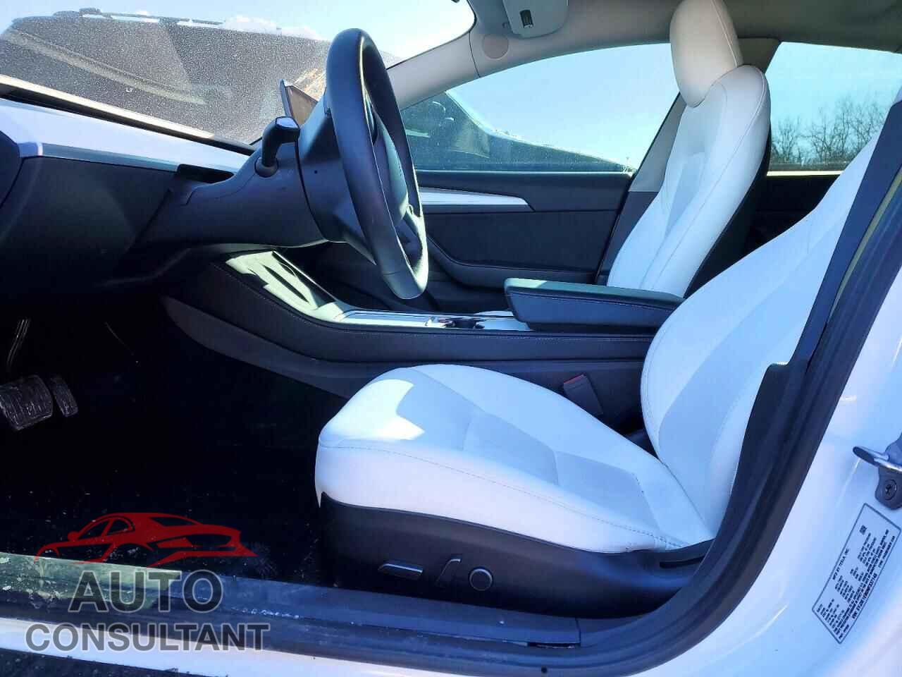 TESLA MODEL 3 2022 - 5YJ3E1EB0NF337145