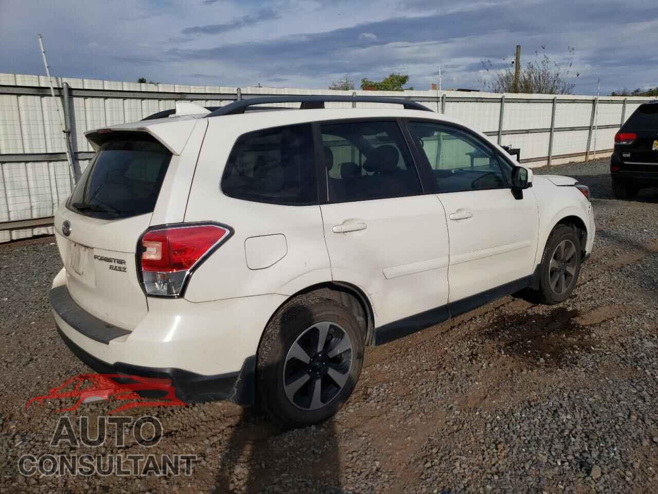 SUBARU FORESTER 2017 - JF2SJAGCXHH538165