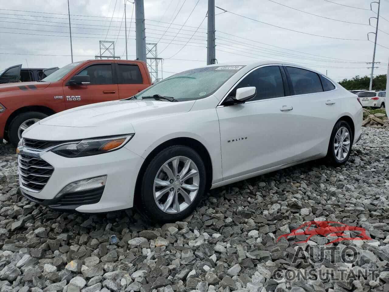 CHEVROLET MALIBU 2020 - 1G1ZD5ST5LF004538