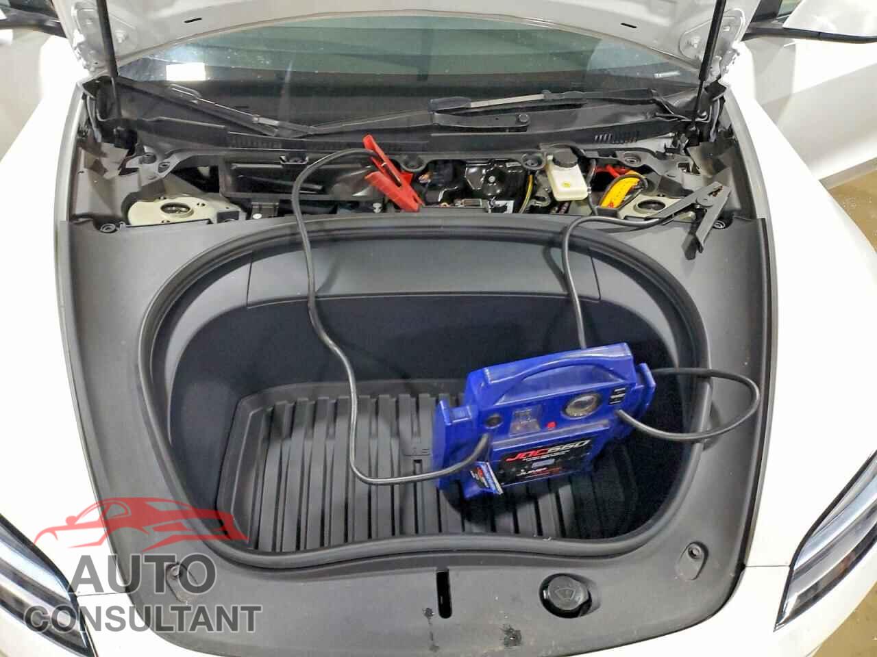 TESLA MODEL 3 2024 - 5YJ3E1EB7RF823165