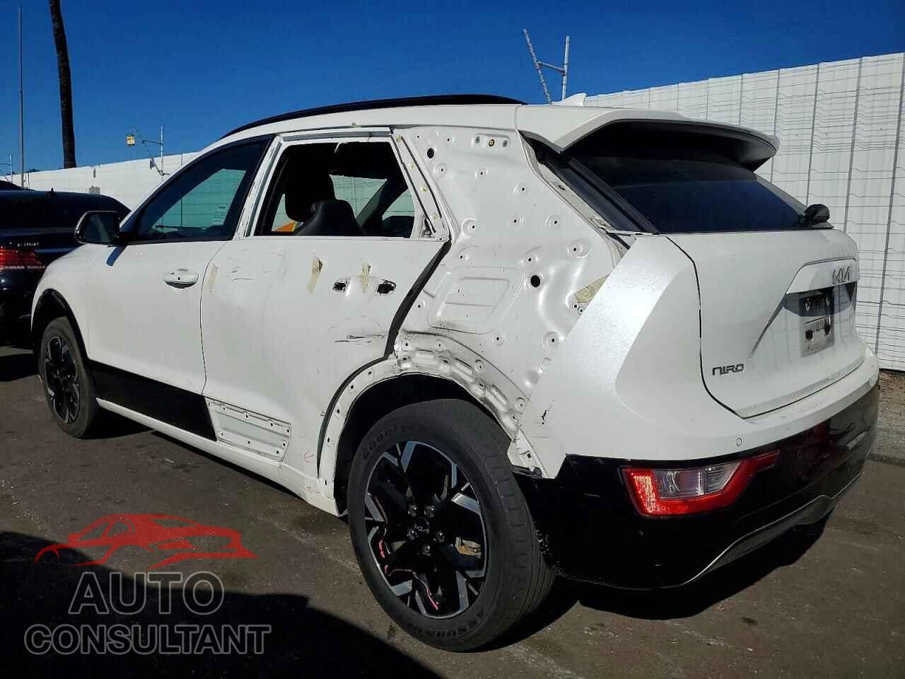 KIA NIRO WIND 2023 - KNDCR3L1XP5024702