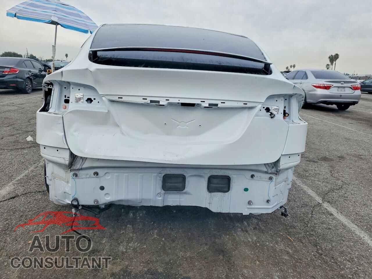 TESLA MODEL X 2023 - 7SAXCDE56PF401715
