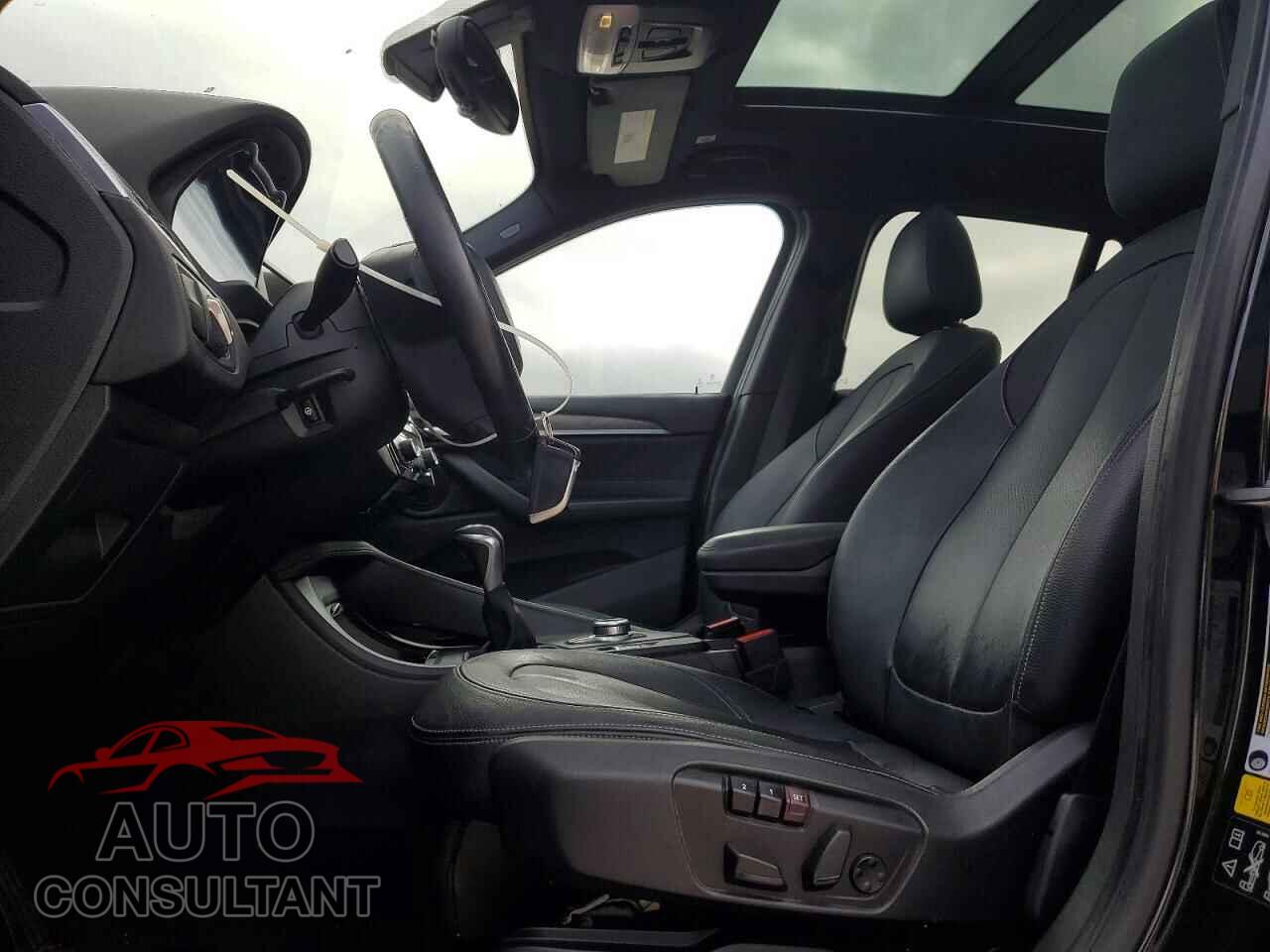 BMW X1 2017 - WBXHT3C31H5F74029