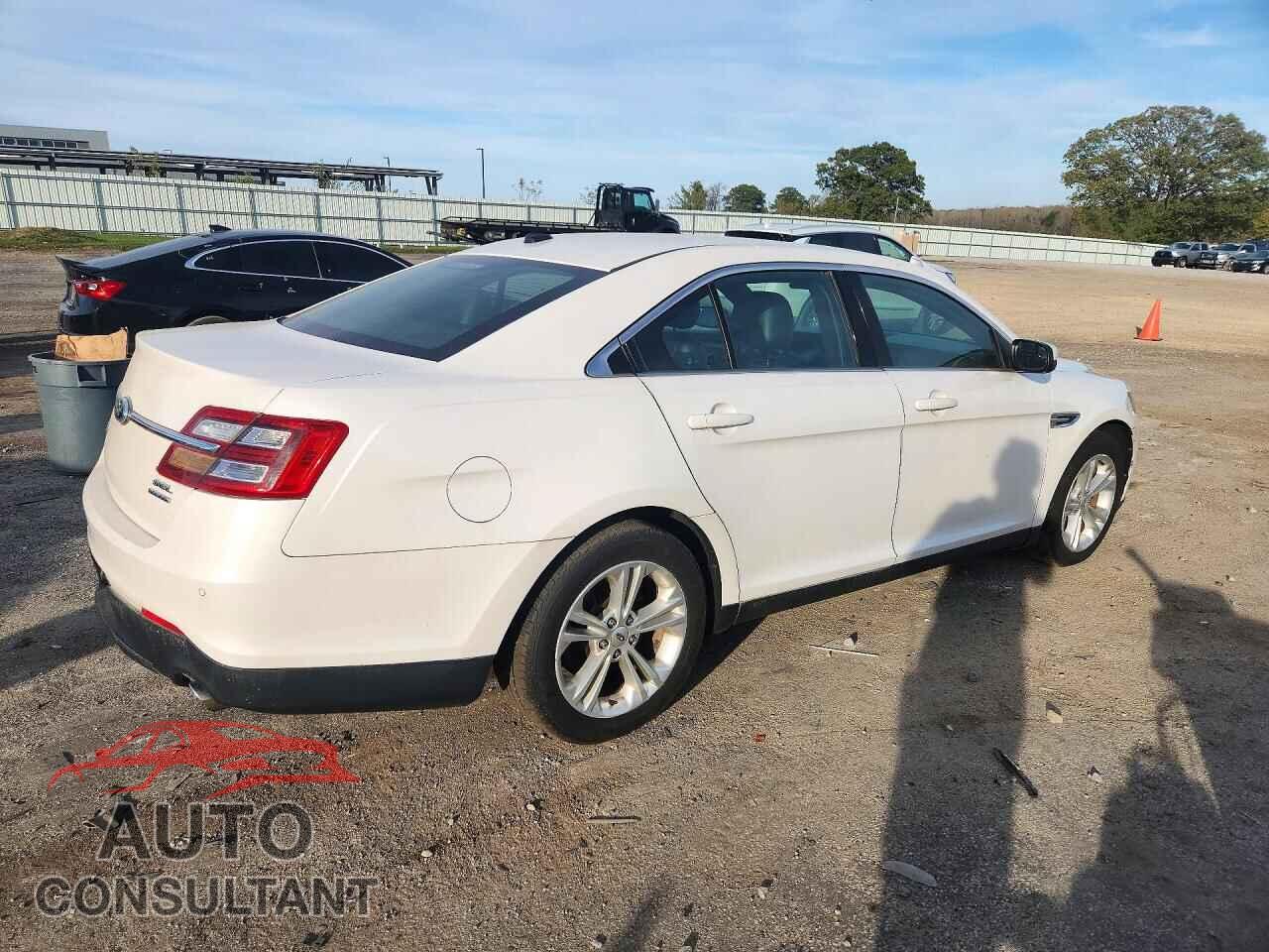 FORD TAURUS 2013 - 1FAHP2E85DG207530
