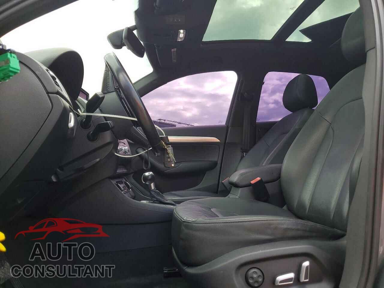 AUDI Q3 2016 - WA1EFCFS3GR024176