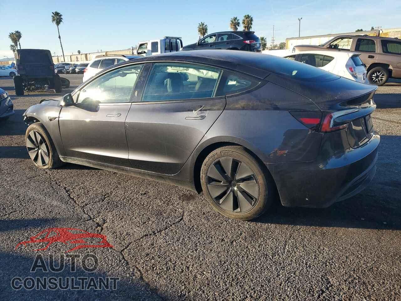 TESLA MODEL 3 2024 - 5YJ3E1EA9RF726783