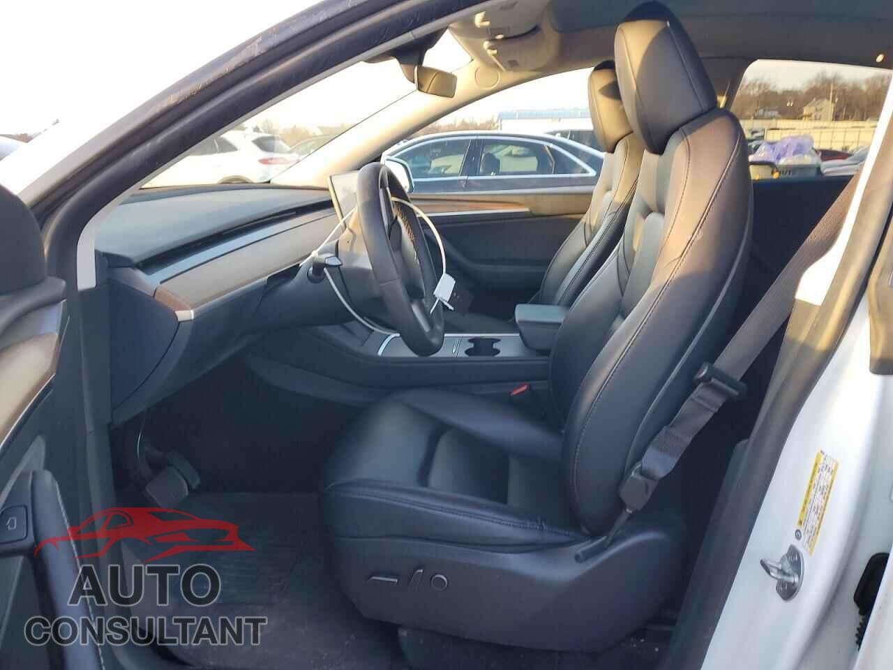TESLA MODEL Y 2023 - 7SAYGAEE3PF885334