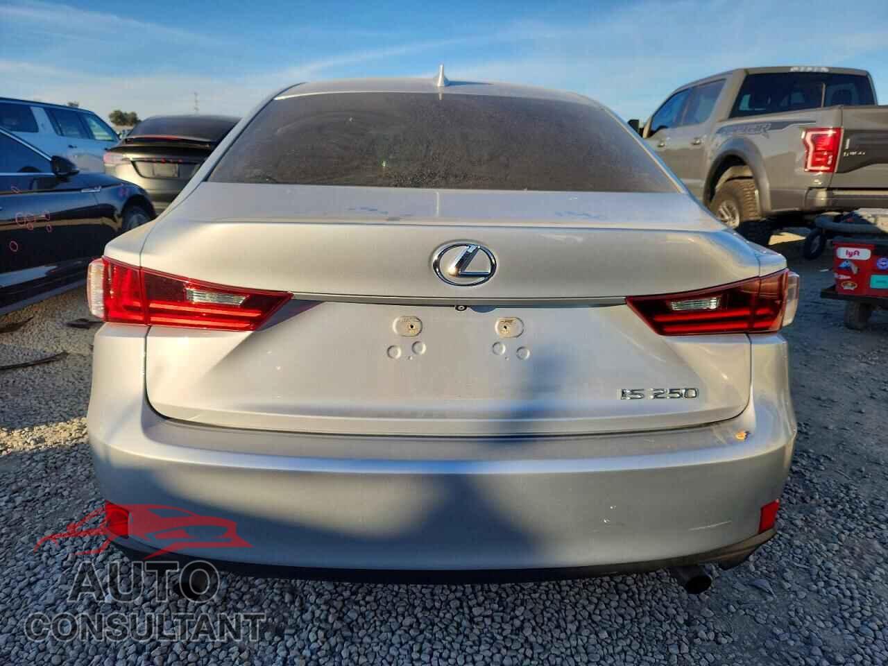 LEXUS IS 2015 - JTHBF1D21F5074241