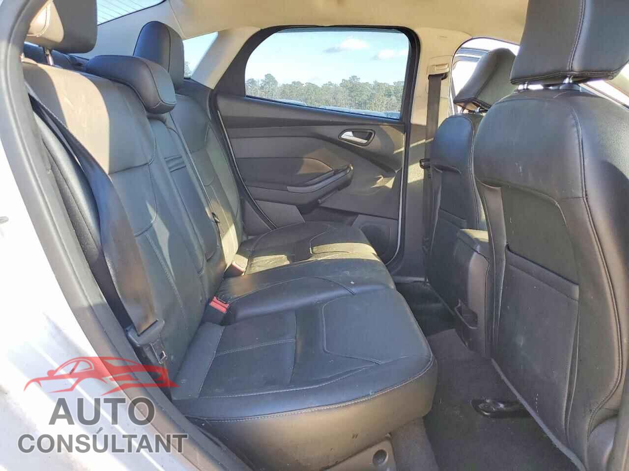 FORD FOCUS 2016 - 1FADP3F21GL299729