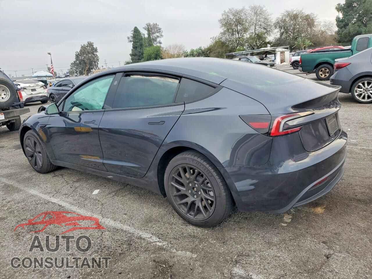 TESLA MODEL 3 2024 - 5YJ3E1EA3RF870961