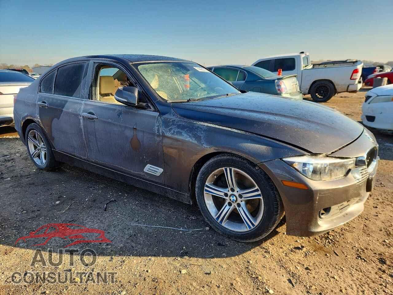 BMW 3 SERIES 2012 - WBA3A5C57CF257511