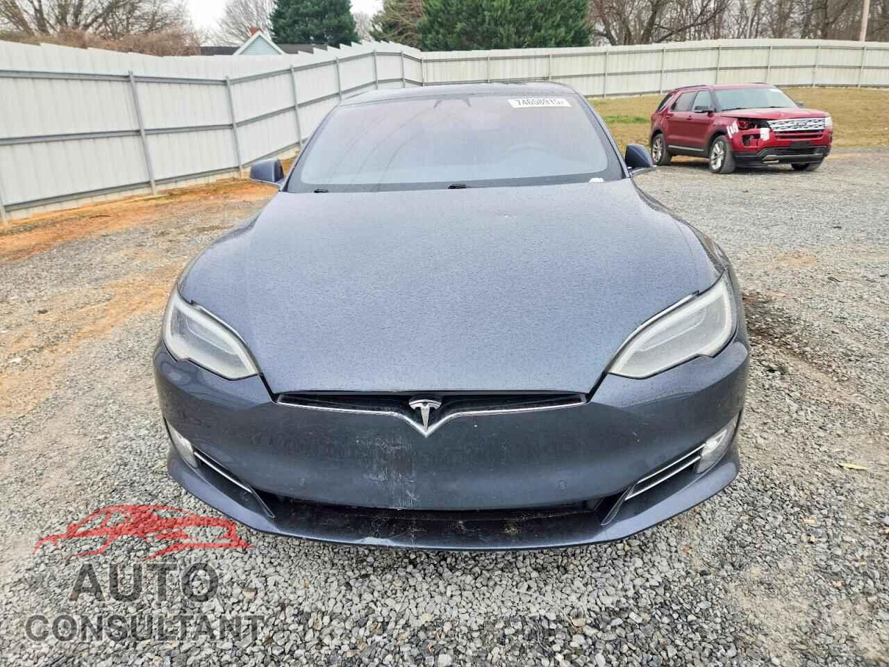 TESLA MODEL S 2017 - 5YJSA1E20HF231984