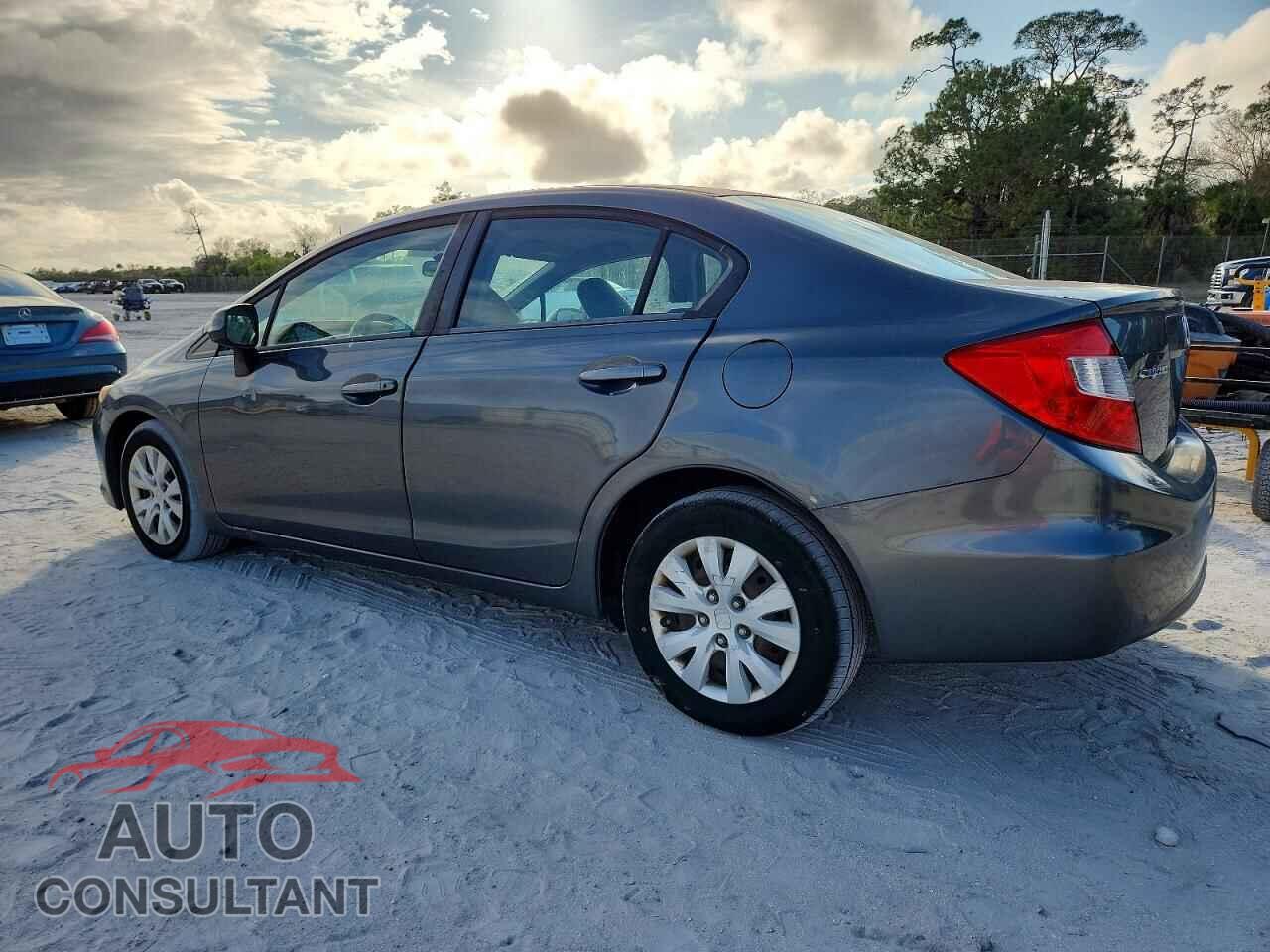 HONDA CIVIC 2012 - 2HGFB2F55CH319673