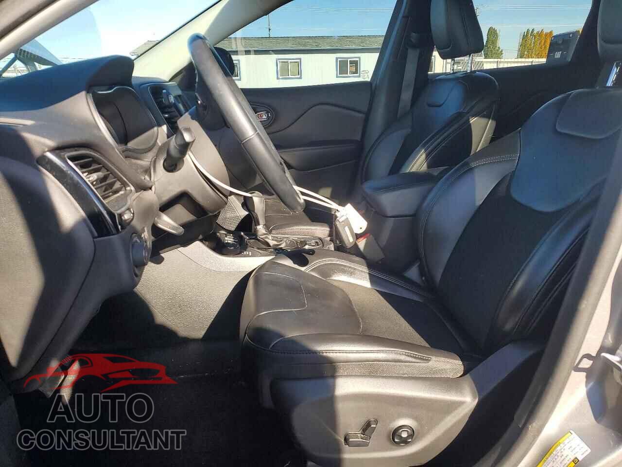 JEEP CHEROKEE 2019 - 1C4PJMLX1KD478161