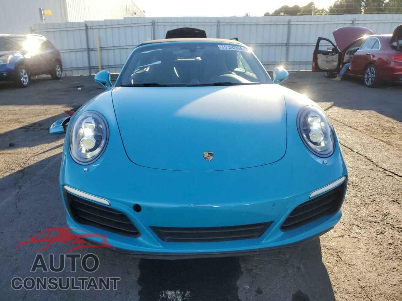 PORSCHE 911 2017 - WP0CB2A92HS156122