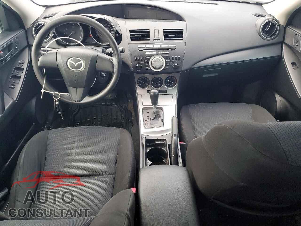 MAZDA 3 2011 - JM1BL1UFXB1379686