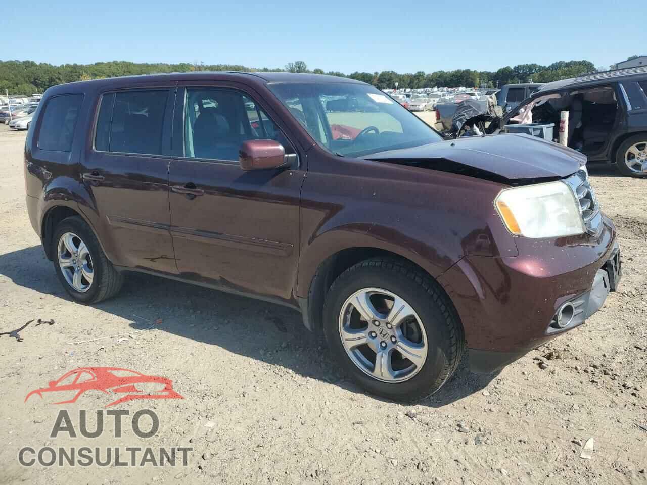 HONDA PILOT 2013 - 5FNYF3H50DB004883