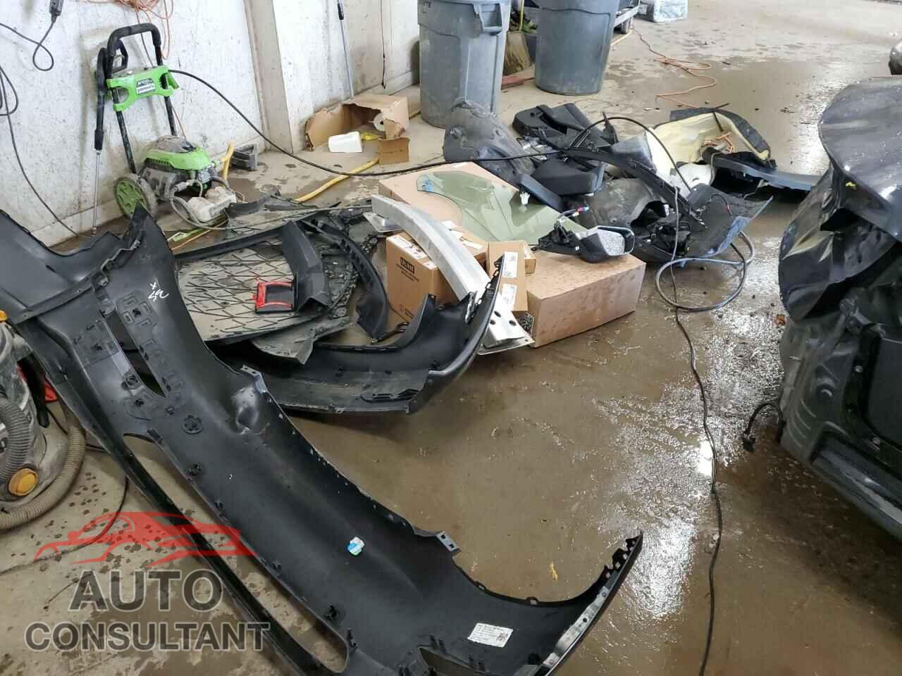 TESLA MODEL 3 2020 - 5YJ3E1EA2LF658124