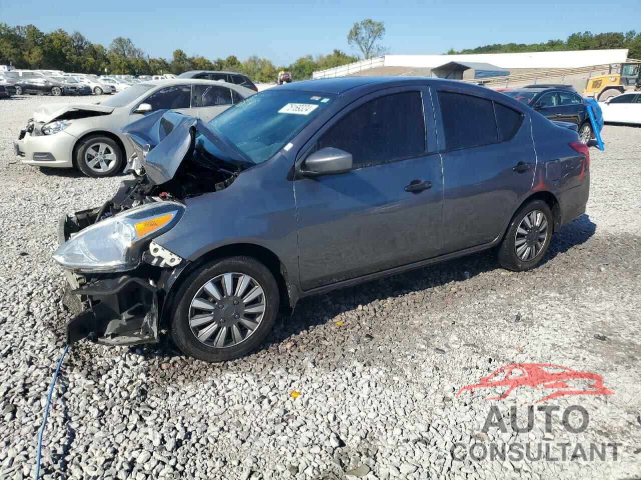 NISSAN VERSA 2018 - 3N1CN7AP2JL805945