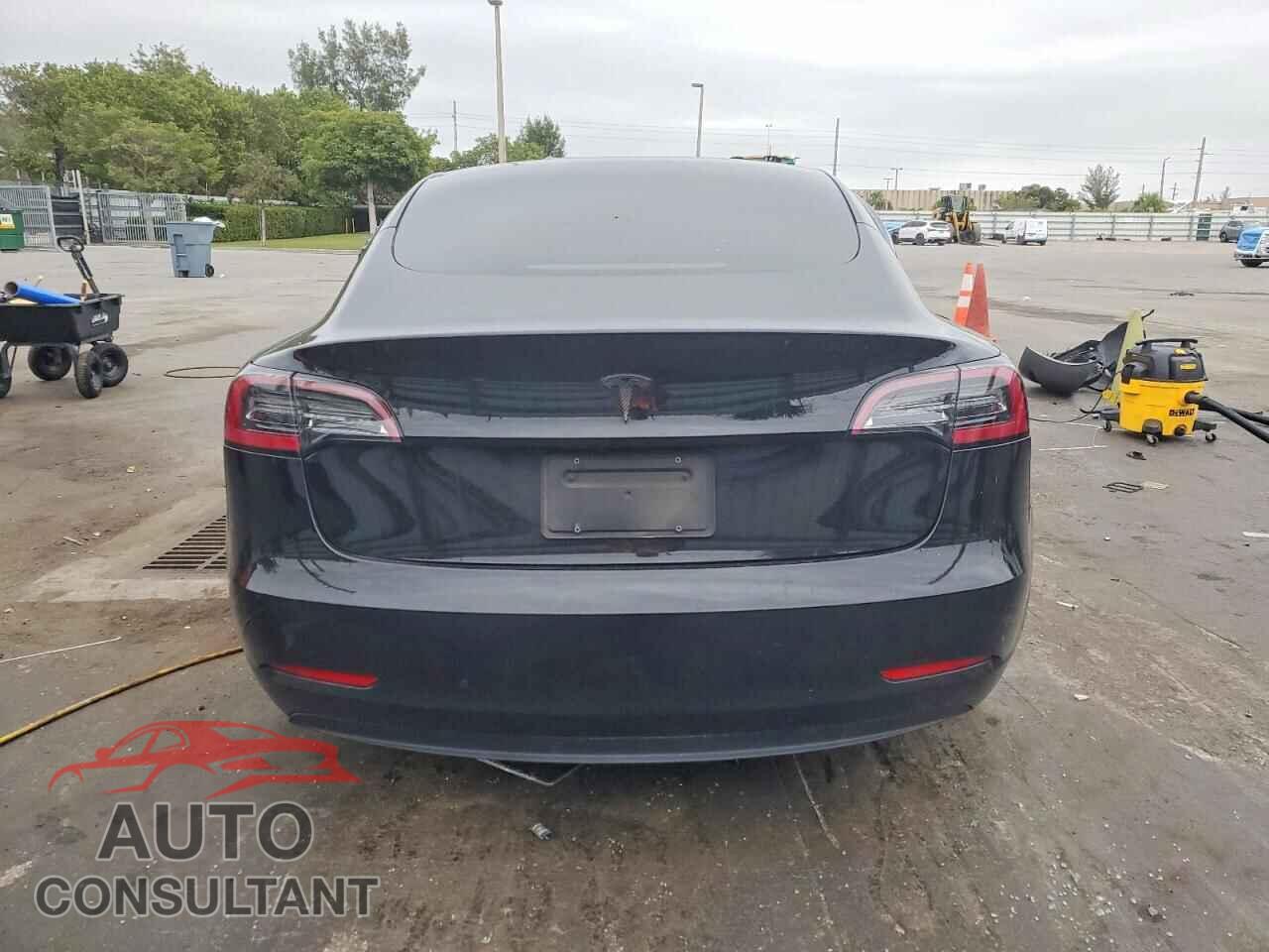 TESLA MODEL 3 2023 - 5YJ3E1EA8PF567509