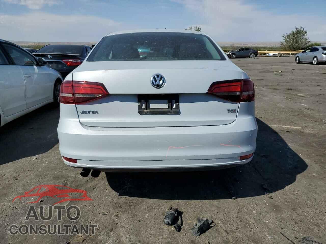 VOLKSWAGEN JETTA 2017 - 3VW2B7AJ6HM371477