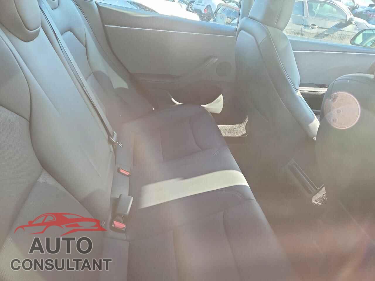 TESLA MODEL 3 2024 - 5YJ3E1EA1RF770325