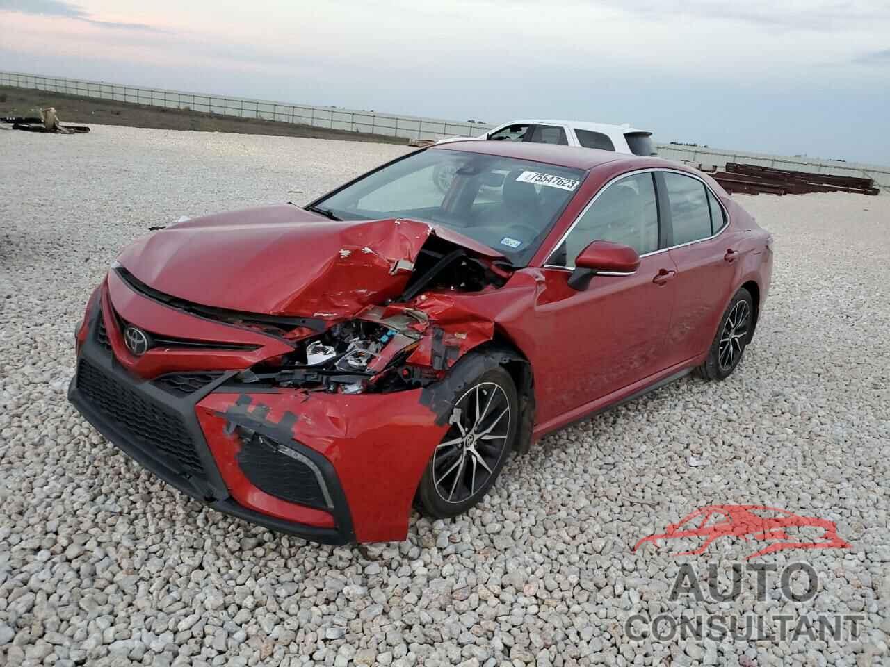 TOYOTA CAMRY 2022 - 4T1G11AK2NU065252