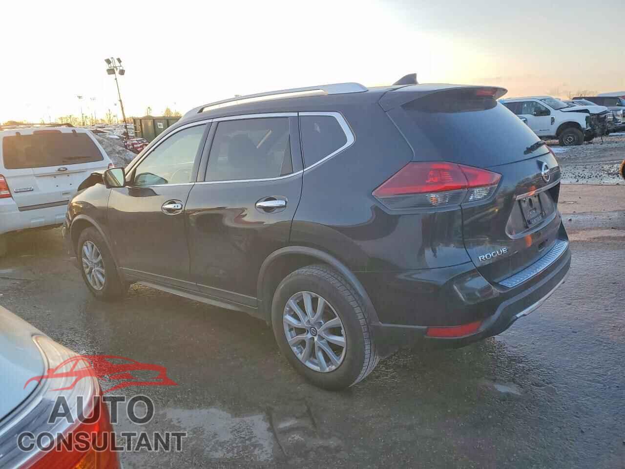 NISSAN ROGUE 2018 - KNMAT2MV0JP606291