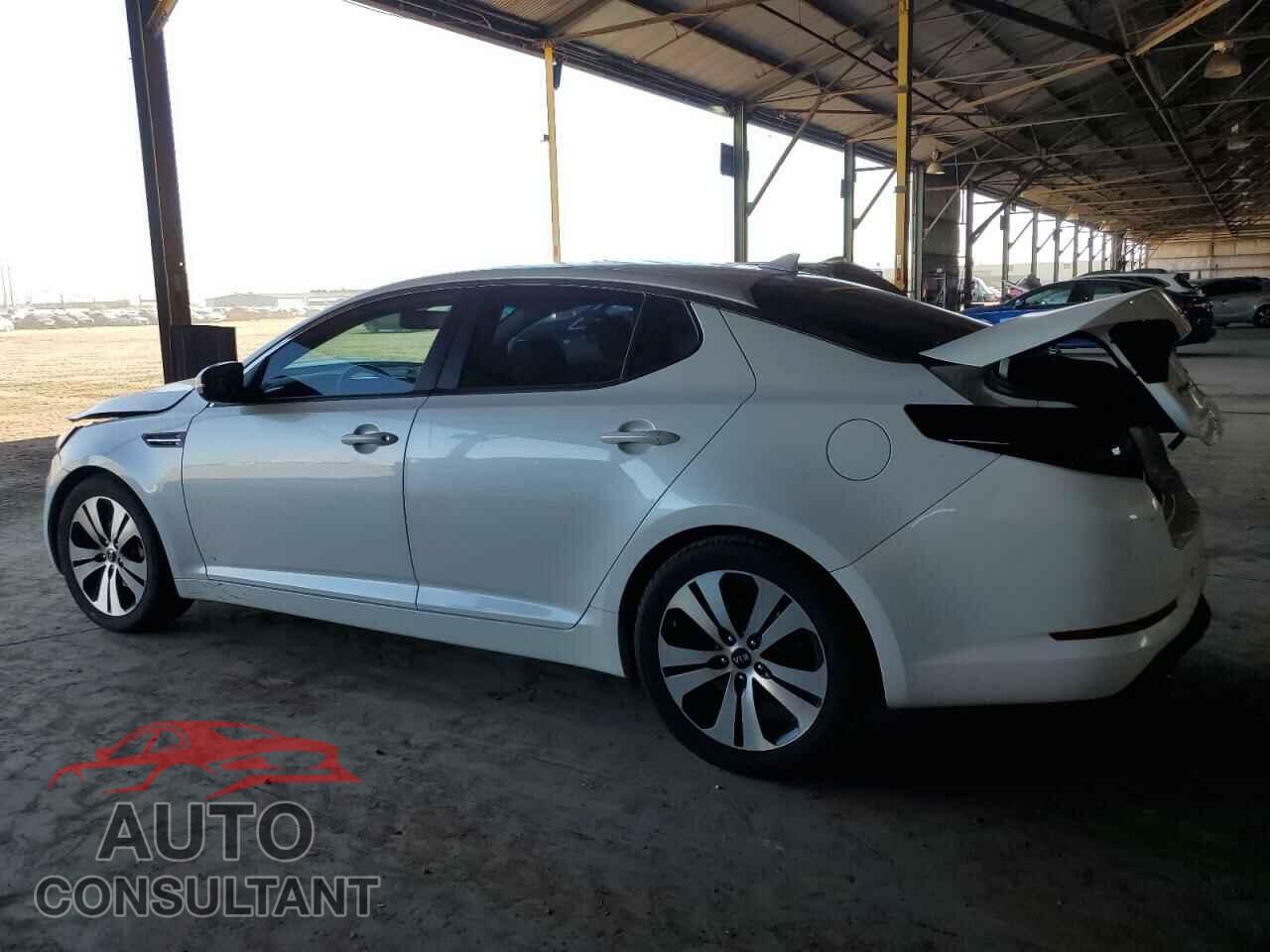 KIA OPTIMA 2011 - KNAGM4A76B5128347